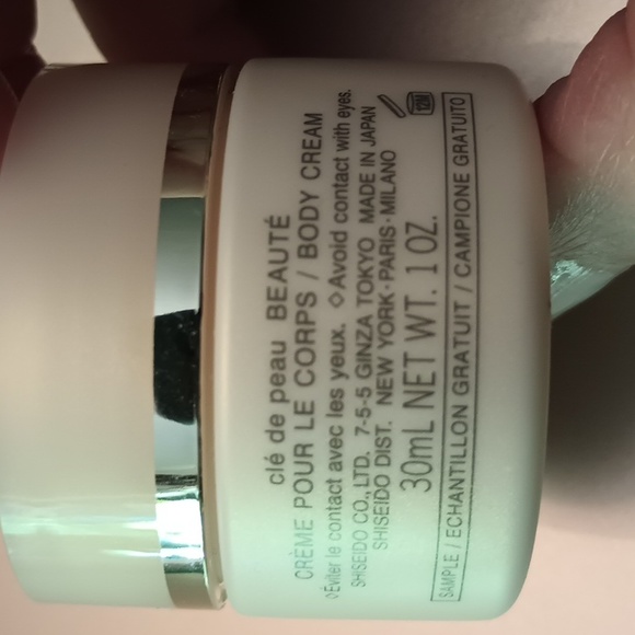 Caudalie, Cle de peau, Clinique - Picture 5 of 5